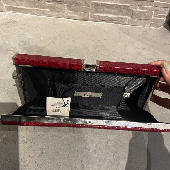 🌟 Mad by Design Red Croc Clutch Purse | Silver Frame | NWT - Picture 4 of 7